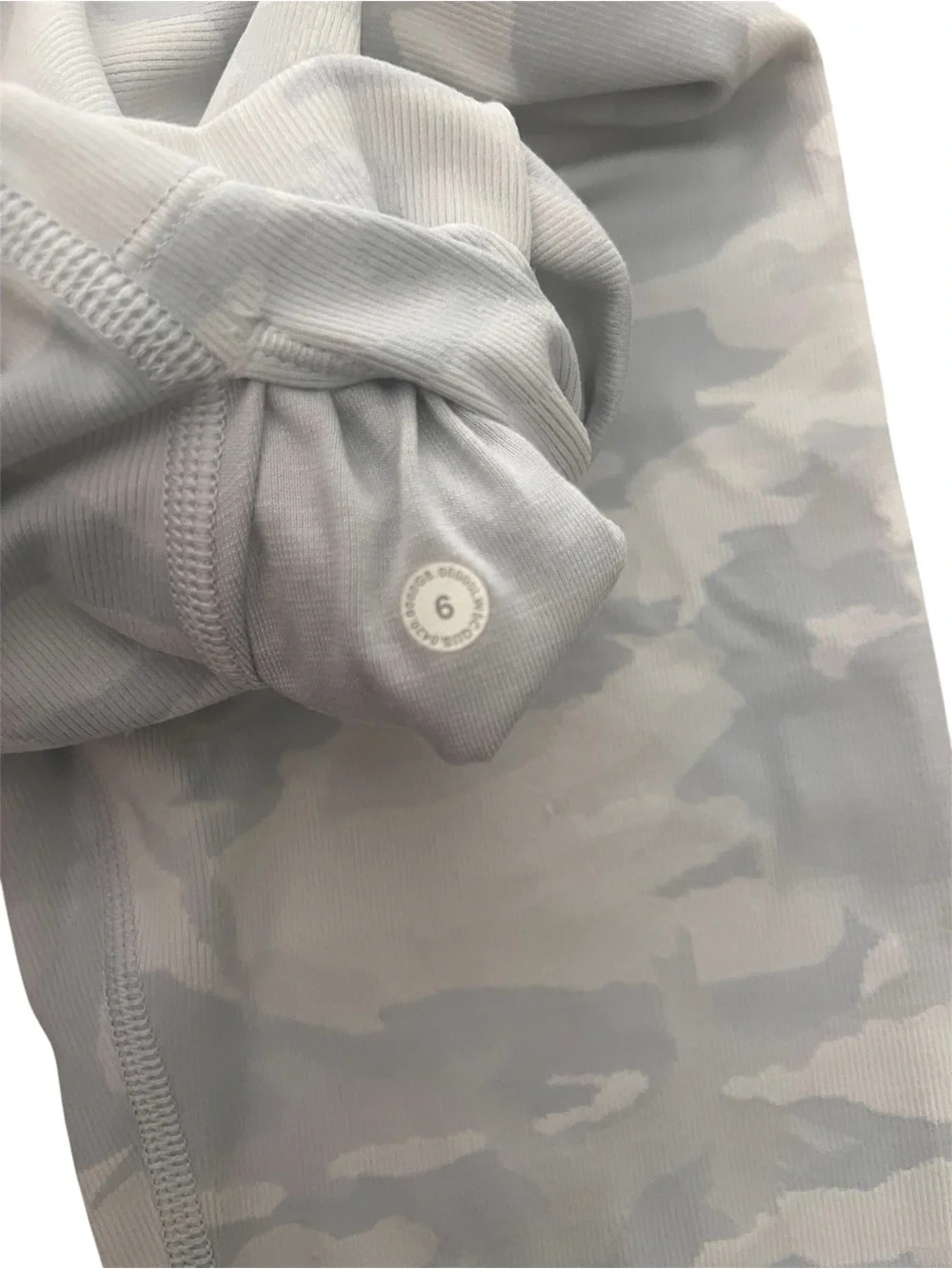 lululemon athletica Wunder Under Light Gray Camo High-Rise Tights/Leggings 25” 6